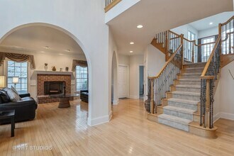 22 Doral Dr in Hawthorn Woods, IL - Building Photo - Building Photo