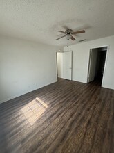 1403 W Avenue D, Unit Apt B in Temple, TX - Building Photo - Building Photo