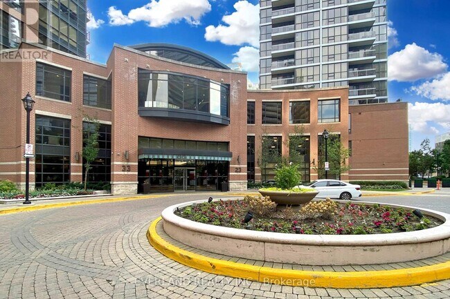 23 Sheppard Ave E in Toronto, ON - Building Photo - Building Photo