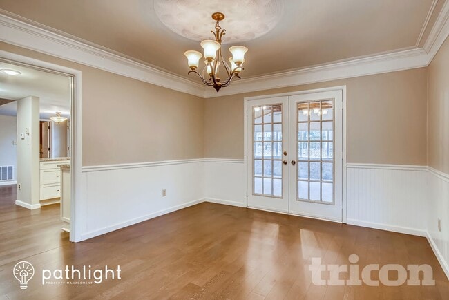 812 Duffy Ct in Matthews, NC - Foto de edificio - Building Photo