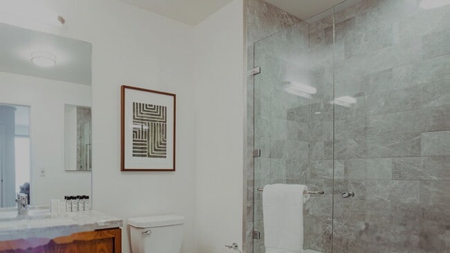 2491 Purdue Ave, Unit 3D in Los Angeles, CA - Building Photo - Building Photo