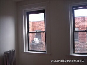 1254 Commonwealth Ave, Unit 24 in Boston, MA - Building Photo - Building Photo