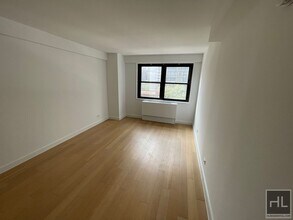 East 39th Street in New York, NY - Building Photo - Building Photo