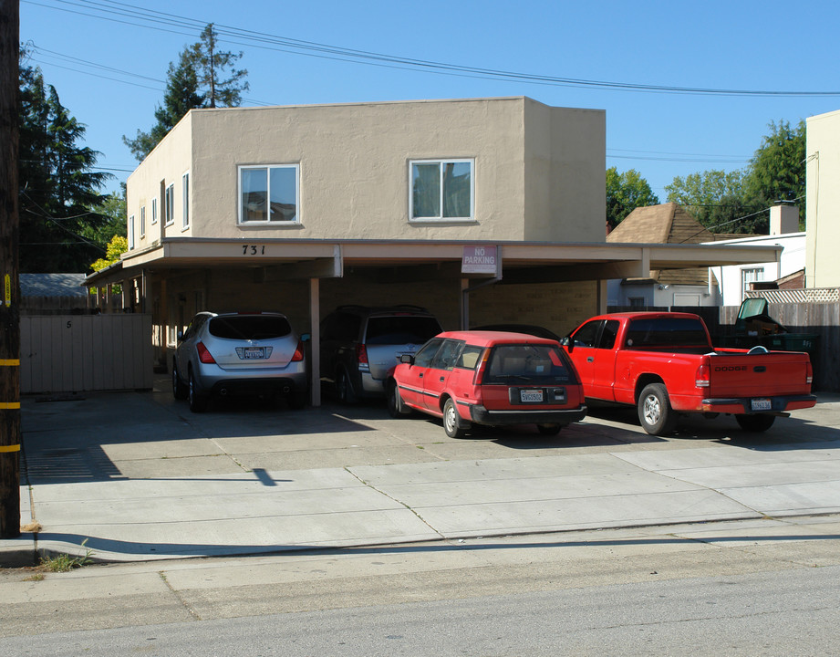 731 Rollins Rd in Burlingame, CA - Building Photo