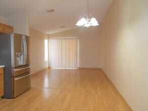 901 Oak Island Dr in North Las Vegas, NV - Building Photo - Building Photo