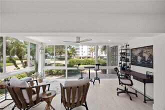 2100 Gulf Shore Blvd N in Naples, FL - Building Photo - Building Photo