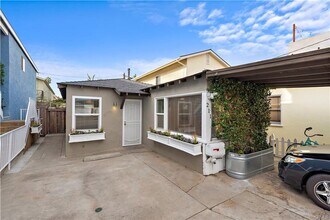 211 20th St in Newport Beach, CA - Building Photo - Building Photo