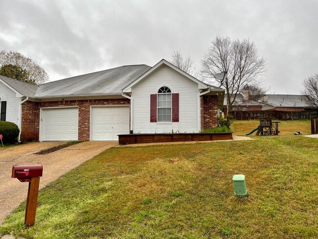 property at 128 Kings Ridge Dr