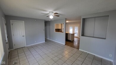 4403 Dubarry Rd in Indianapolis, IN - Building Photo - Building Photo