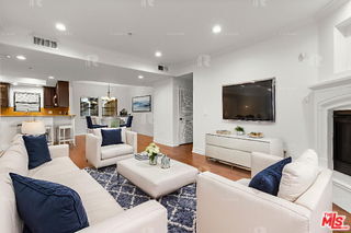 12104 Hoffman St in Los Angeles, CA - Building Photo - Building Photo