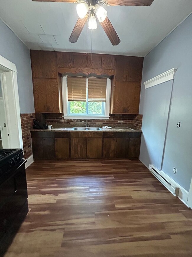717 S Cedar Ave in Owatonna, MN - Building Photo - Building Photo