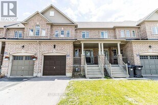 90 Delport Cl in Brampton, ON - Building Photo