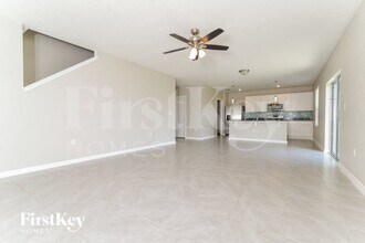 612 Greymount St in Davenport, FL - Foto de edificio - Building Photo