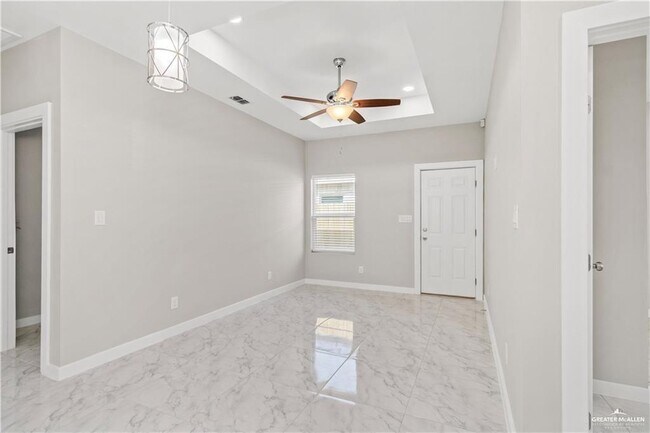 9 Israel E Ave in Alton, TX - Building Photo - Building Photo