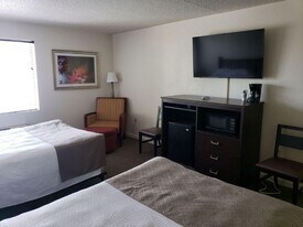 245 Jess-Jo Pkwy in Branson, MO - Building Photo