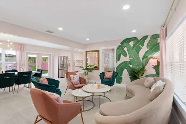 2650 E Oakland Park Blvd in Fort Lauderdale, FL - Building Photo - Building Photo