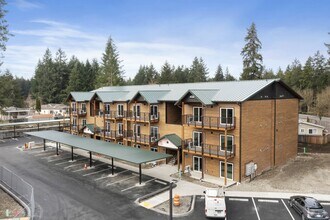 The Lodge in Lacey, WA - Building Photo - Building Photo