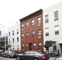 10-15 47th Ave in Long Island City, NY - Building Photo