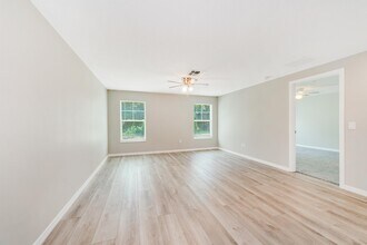 255 Taylor Ln in Kissimmee, FL - Building Photo - Building Photo