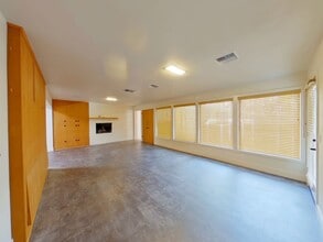 3240 S Louis Ln in Eugene, OR - Building Photo - Building Photo
