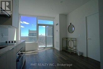 195-P195 Redpath Ave in Toronto, ON - Building Photo - Building Photo