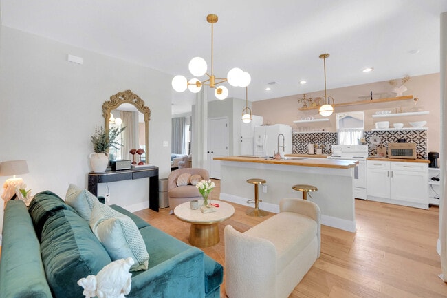 property at 902 Bailey Ave