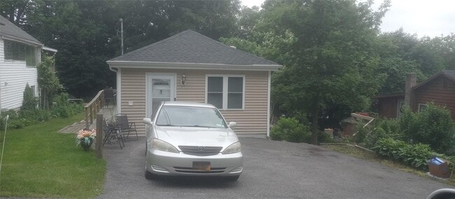 property at 17 Alden Rd