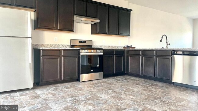 property at 306 Starry Way Dr