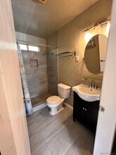 1225 E Buena Vista Dr in Palm Springs, CA - Building Photo - Building Photo