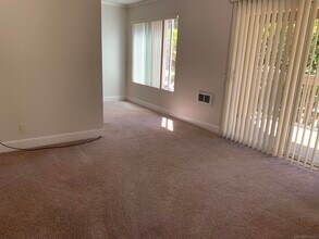 3128 Via Alicante in San Diego, CA - Building Photo - Building Photo