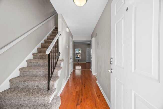 1635 Fairfax Dr in Virginia Beach, VA - Building Photo - Building Photo