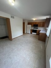 410 Kensington Park in Jefferson City, MO - Building Photo - Building Photo