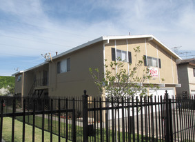 16517 S Denver Ave Apartamentos