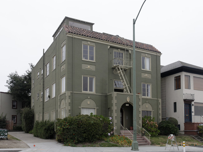 1500 Lakeshore Ave in Oakland, CA - Building Photo - Building Photo