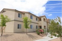 Four Hills Apartments in Las Cruces, NM - Building Photo - Building Photo