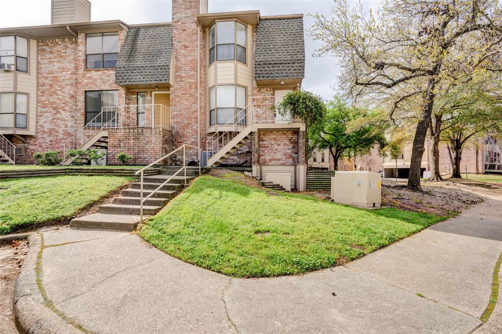 2203 Place Rebecca Ln in Houston, TX - Building Photo