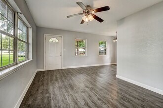 979 Mikael Ave in Jacksonville, FL - Building Photo - Building Photo