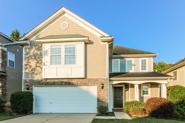 property at 13417 Pontchatrain Ave