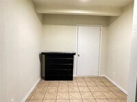 7518 Log Cradle Dr photo'