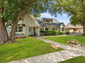 2405 Summit Dr in Irving, TX - Building Photo