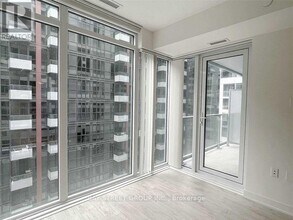 576-5576 Front St W in Toronto, ON - Building Photo - Building Photo