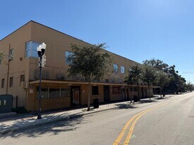 221 S Parramore Ave in Orlando, FL - Building Photo