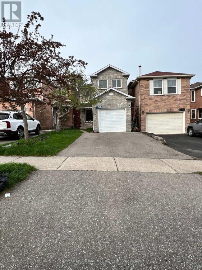 1275 Valerie Crescent in Oakville, ON - Building Photo - Building Photo