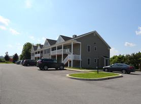 Wayside Village in Schenectady, NY - Foto de edificio - Building Photo