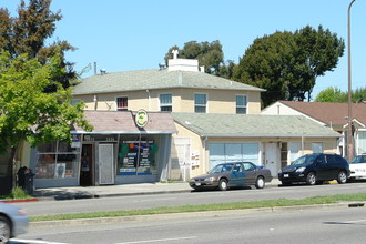 2830-2834 Sacramento St in Berkeley, CA - Building Photo - Building Photo