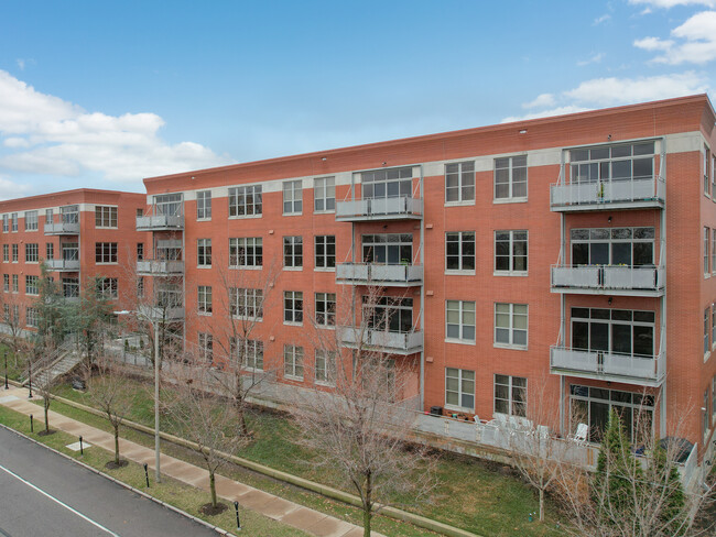 Hi-Pointe Lofts I in Richmond Heights, MO - Building Photo - Building Photo