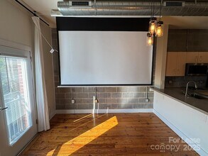 3205 N Davidson St in Charlotte, NC - Foto de edificio - Building Photo