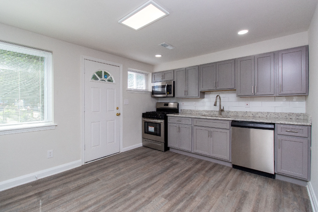 property at 4539 Shamrock Ave