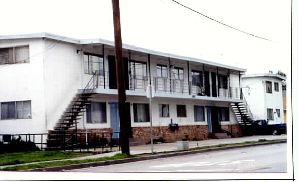 33875 11th St in Union City, CA - Foto de edificio - Building Photo