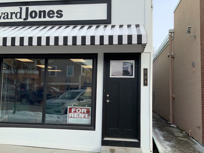 108 Erie St, Unit 108 Erie St, Unit 108 Erie St